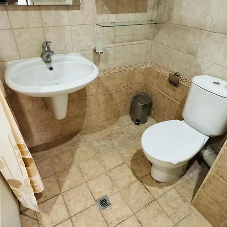 Sunny House 404 Two Bedroom Apartment *