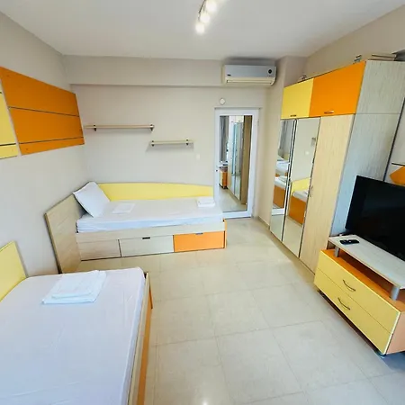 Sunny House 404 Two Bedroom Apartment