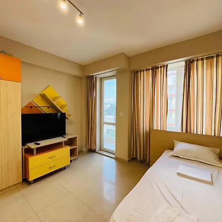 Apartment Sunny House 404 Two Bedroom