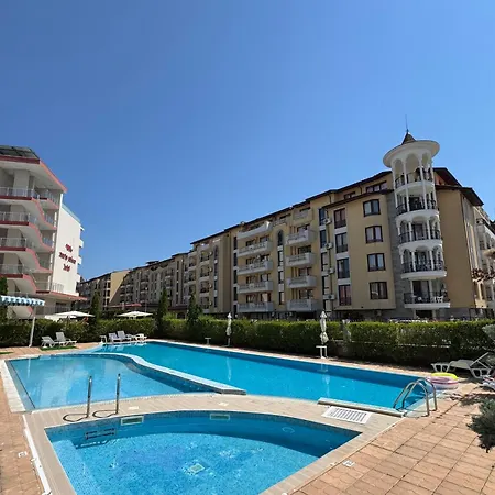 Apartment Sunny House 404 Two Bedroom *